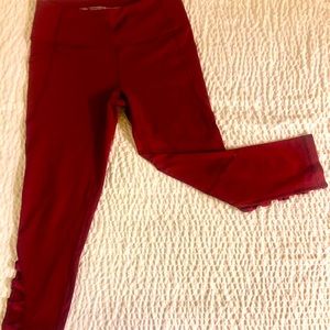 Victoria’s Secret Sport Knockout Capri Leggings